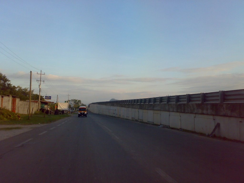 Puente Y Cerro El Tortuguero