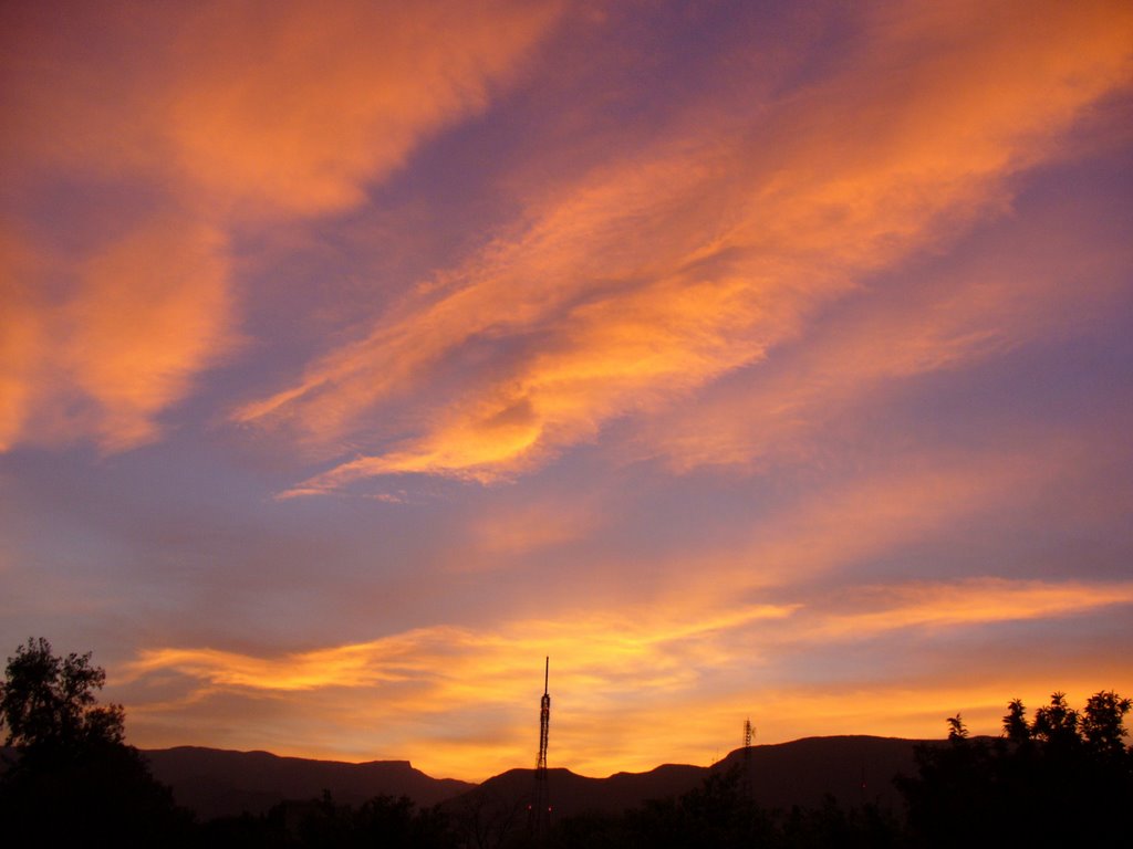atardecer muy naranja