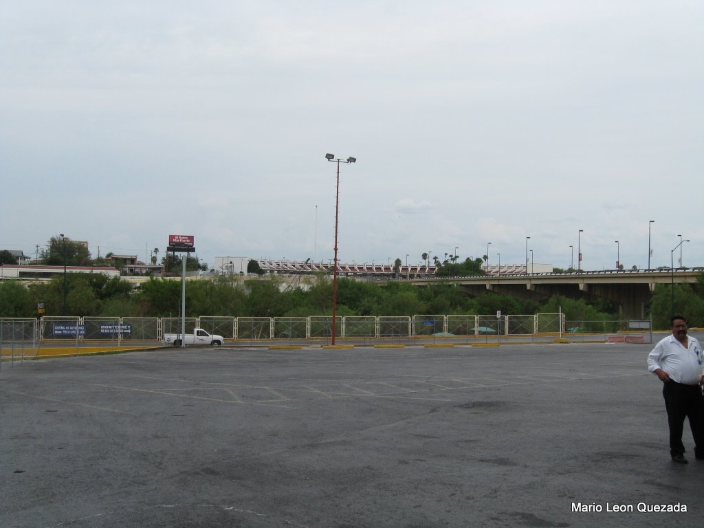 Laredo´s Customs desde Nuevo Laredo, Tamps. Mexico 2009