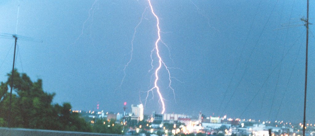 IMPACTANTE RAYO EONZ