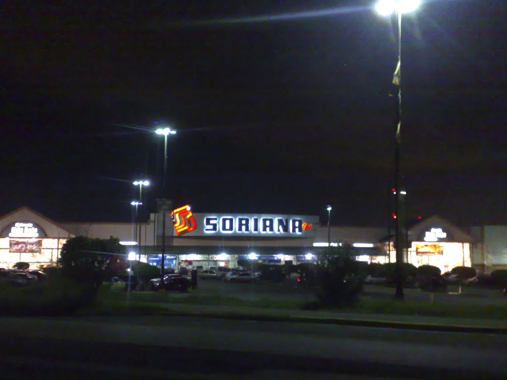Soriana ejército de noche
