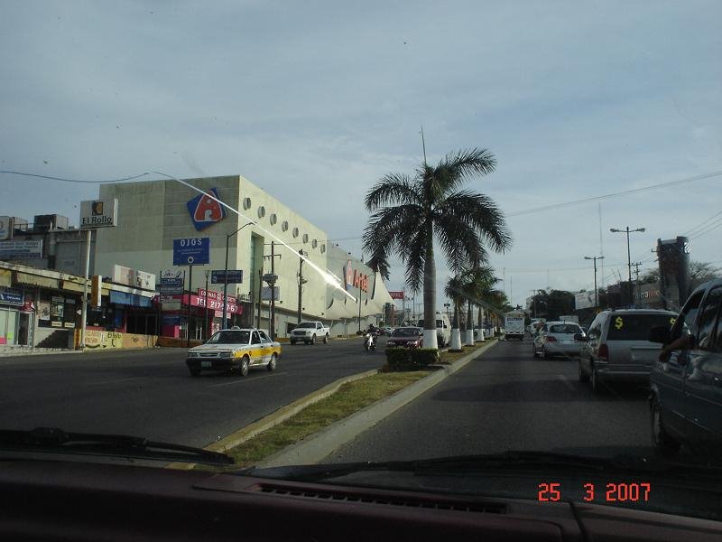 Avenida Hidalgo y Agua dulce TAMPICO