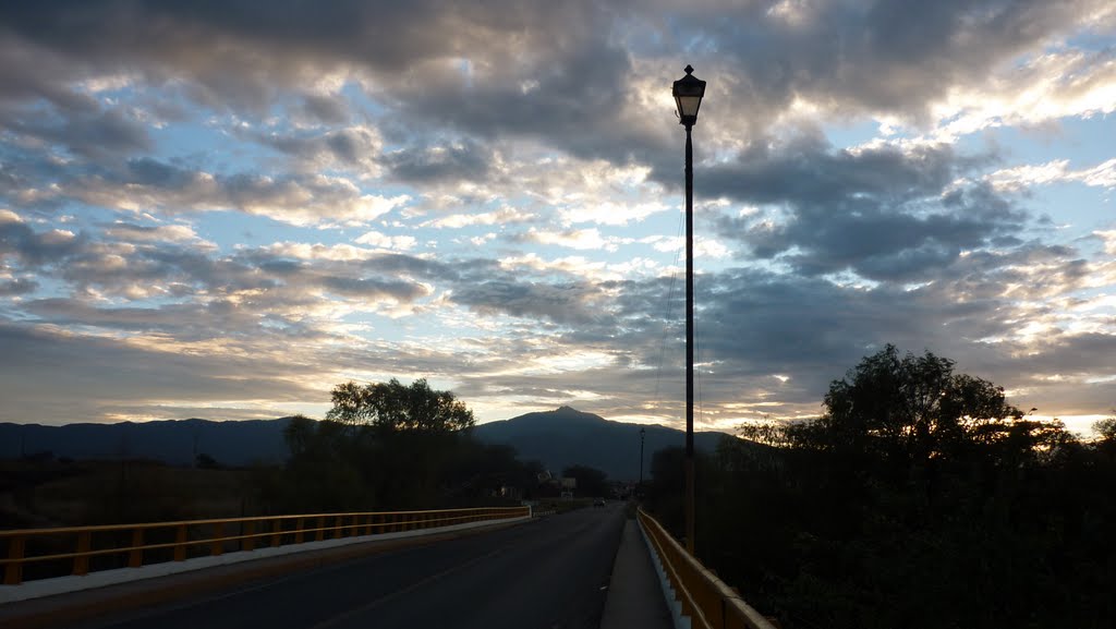 Puente arroyo Santiago