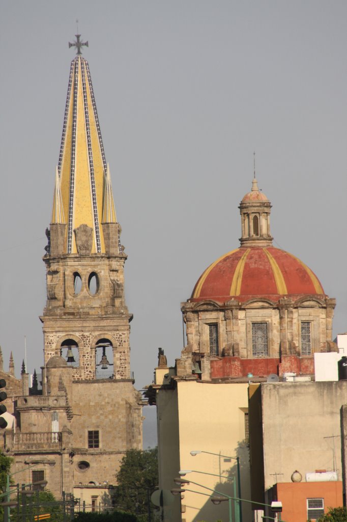 Templo de Santa Maria De Gracia y Torre de la Catedral de Guadalajara