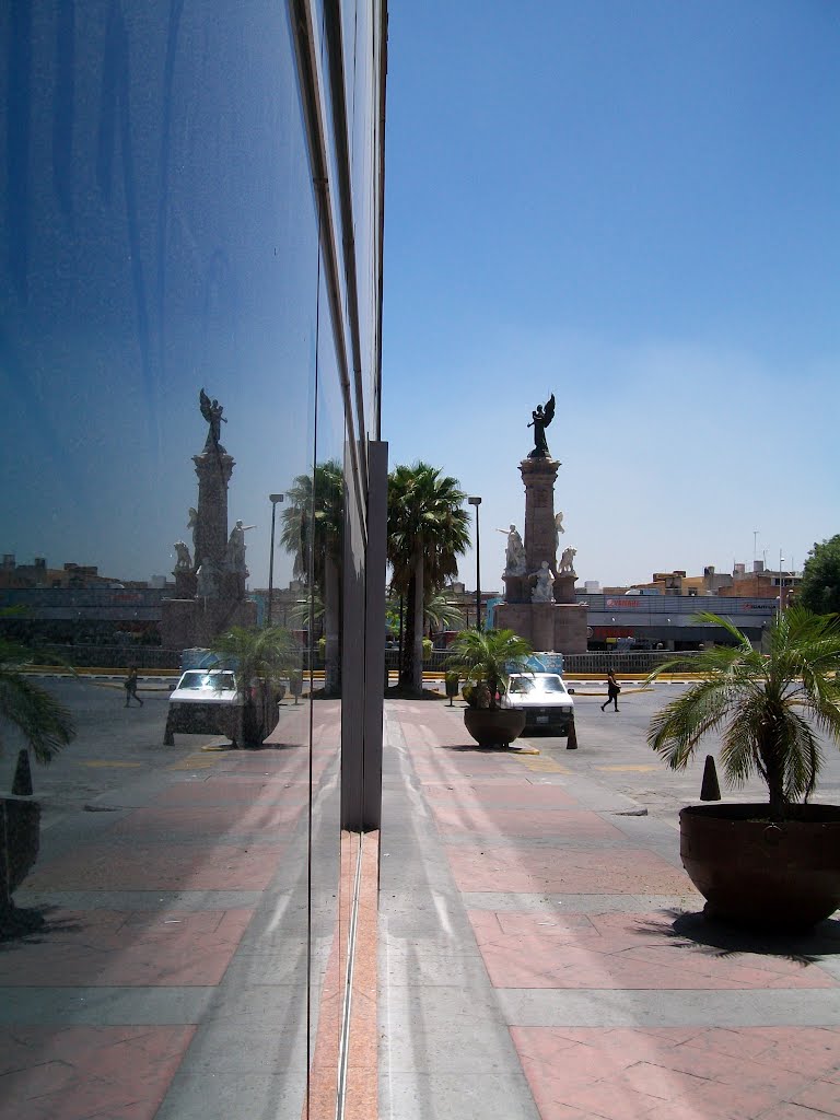 Doble Monumento al Centenario de la Independencia