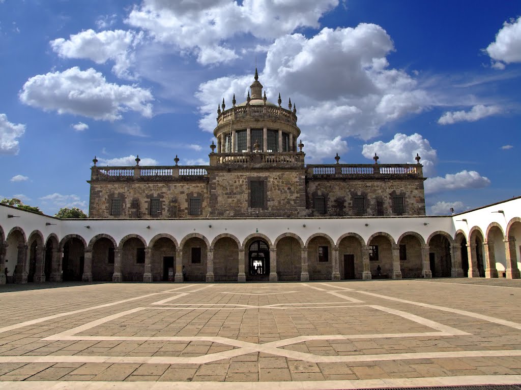 Capilla Mayor vista desde el Patio Mayor del Hospicio Cabañas