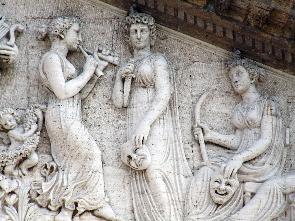 Detalle de las musas Euterpe, Melpómene y Talía