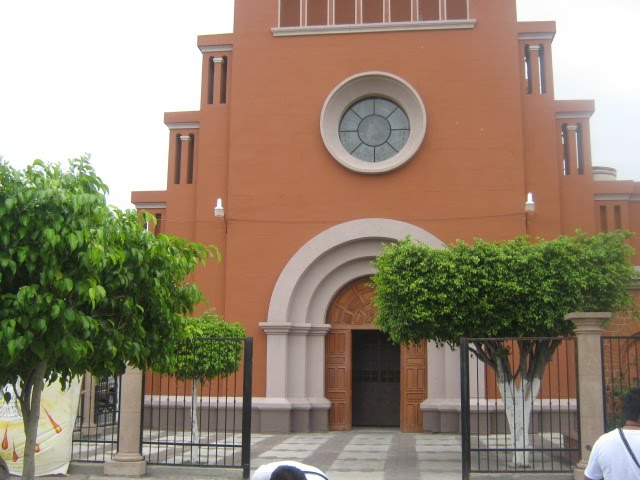Puerta Principal, Templo de Briseñas de Matamoros, Mich.