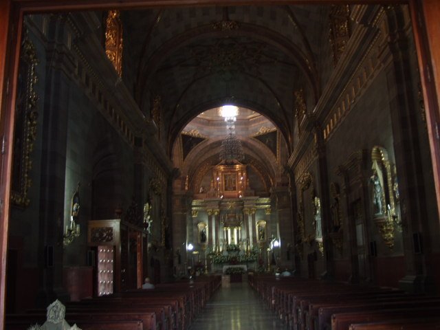 interior de la parroquia de Santa Mónica de La Barca