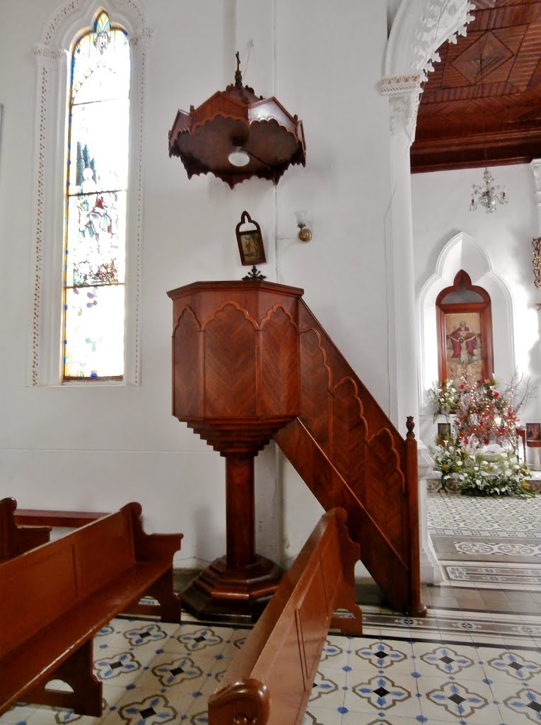 PÚLPITO DE LA IGLESIA DE SAN JOSÉ, COMITÁN DE DOMÍNGUEZ, CHIAPAS DIC. 2013