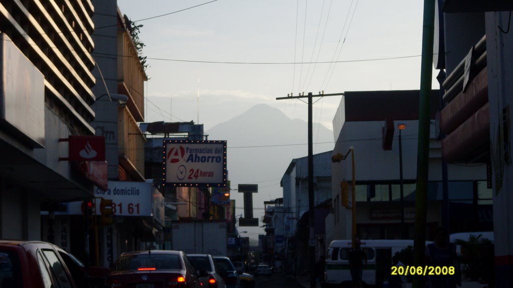 Volcán Tacaná desde la segunda Sur/Norte esq. Central Pte. Zona Centro Tapachula, Chis.