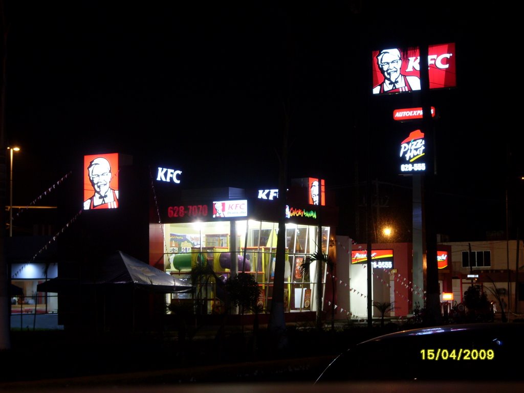 KFC & Pizza Hut (Plaza Kafeto)
