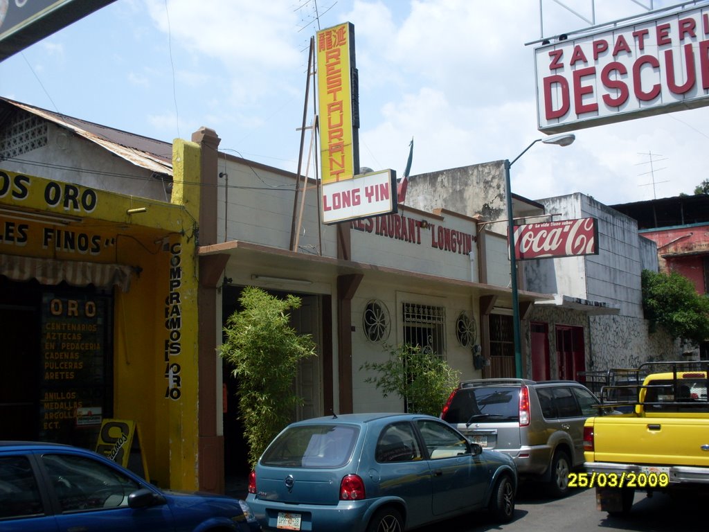 Restaurant "Long Yin" (centro)