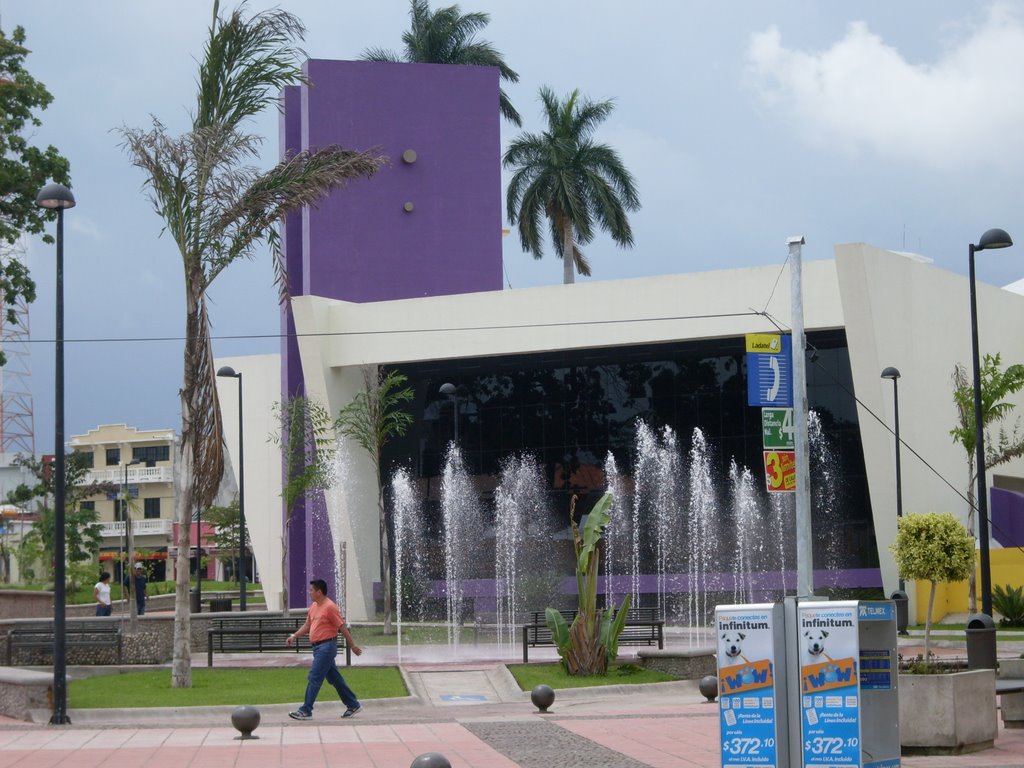 Fuente lúdica (Parque del Bicentenario)