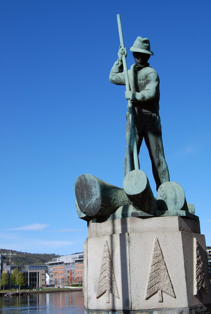 "Tømmerfløteren" - "The log roller" for Ian.   Sculptor - Nic Schiøll,  1952
