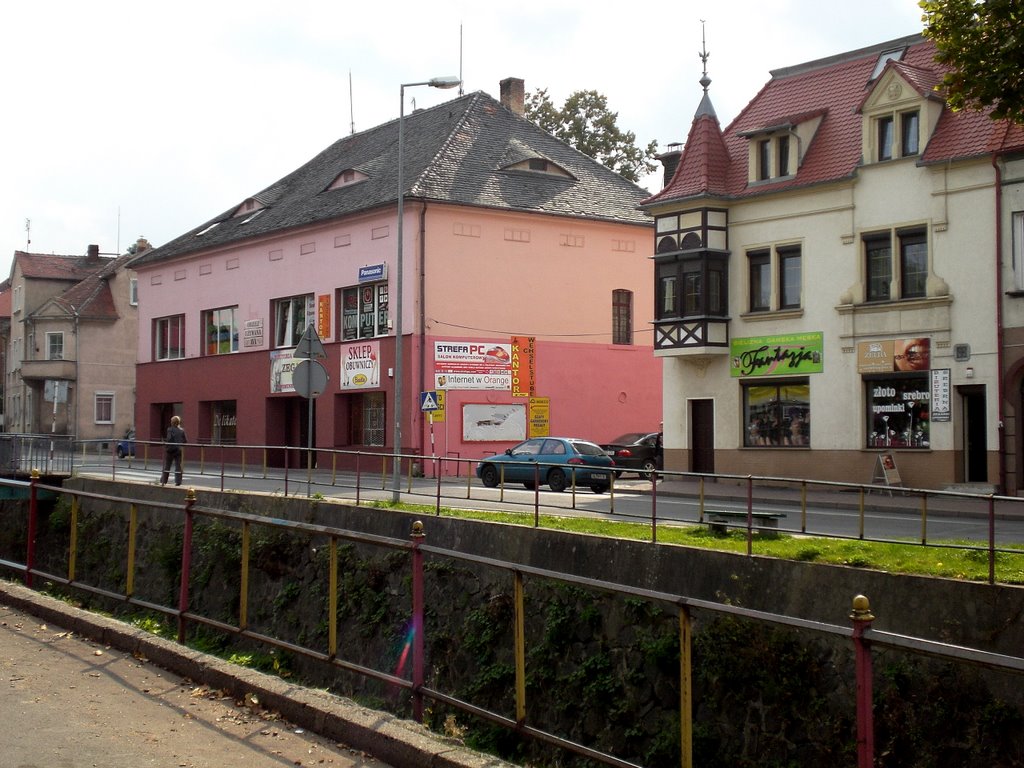 Bogatynia, ul. Waryńskiego - Widok na ul. Kościuszki