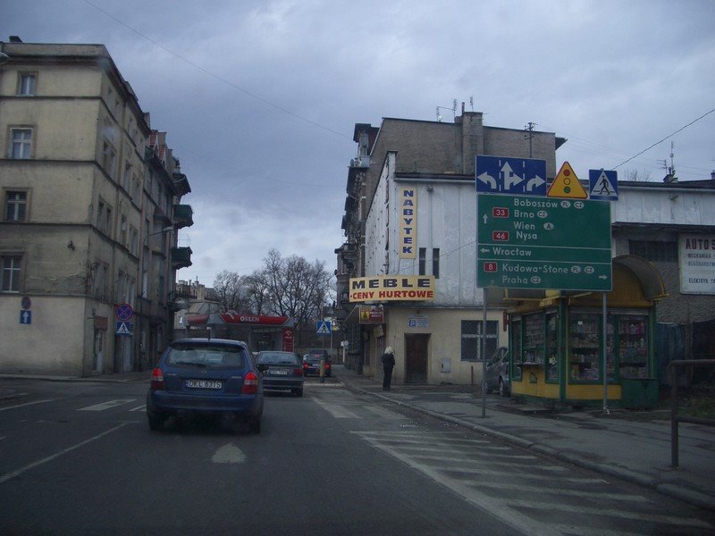 Glatz, Mälzstraße: Nach Wien, Prag, Brünn und Breslau!