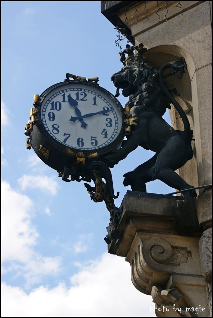 KŁODZKO. Detal Ratusza/Detail of the Town Hall