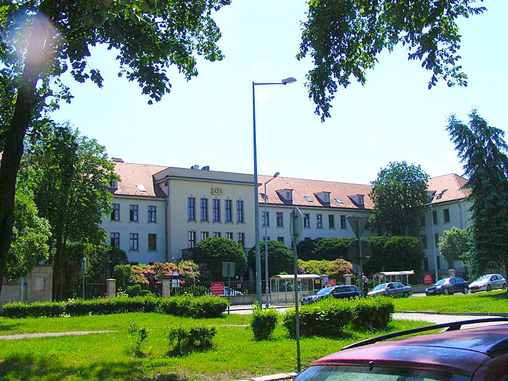 Legnica.ul.Grabskiego. Siedziba ZUS.Social Security Headquarters
