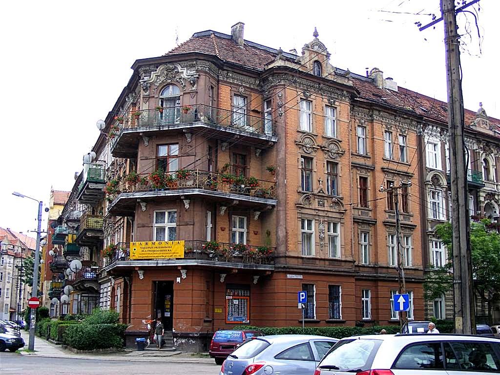 Legnica.Widok ul. F.Roosevelta.View Street. F. Roosevelt