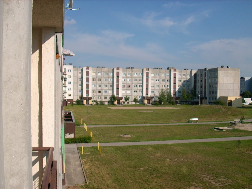 Oś. Sobieskiego, Iwaszkiewicza 15-35