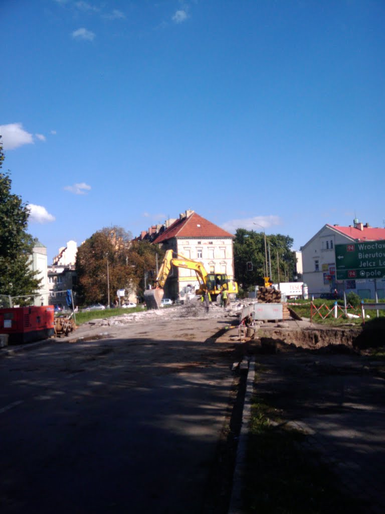 Strzelna Street - Bridge during renovation - Strzelna street view
