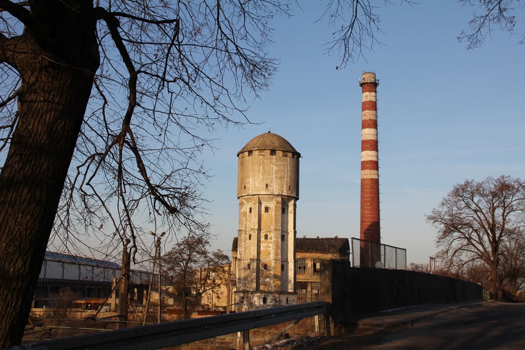 Wieża wodna i komin