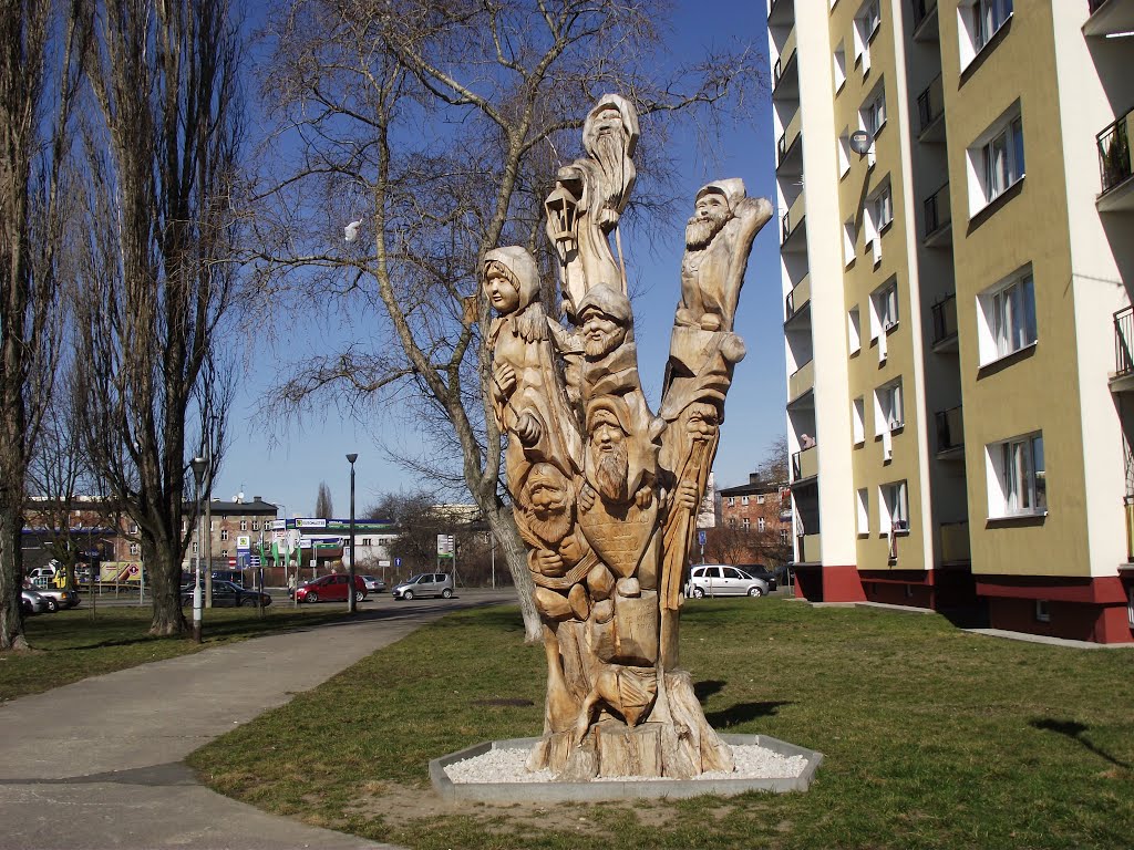 Bydgoszcz - postacie z bajki O Sierotce Marysi  i 7 Krasnoludkach