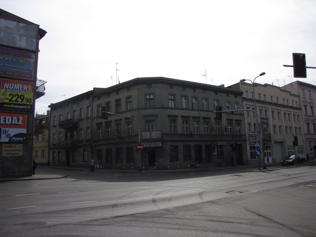 Inowrocław - ul. G. Narutowicza i S. Staszica , bar "U Ciotki"