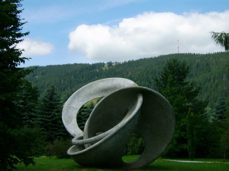 Zakopane, ul. Kościuszki - widok na Gubałówkę