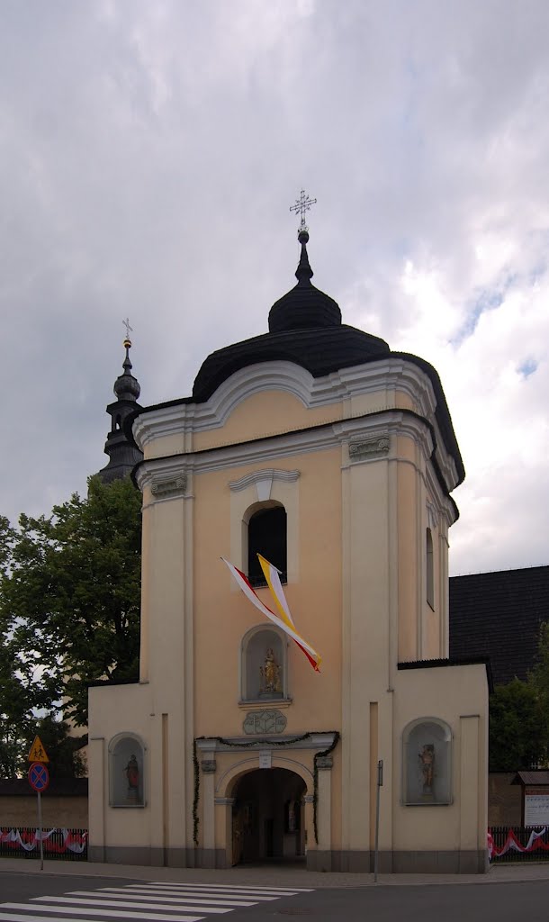 Nowy Targ. The gate. Saint Catherine of Alexandria church. Kościół Sw. Katarzyny.
