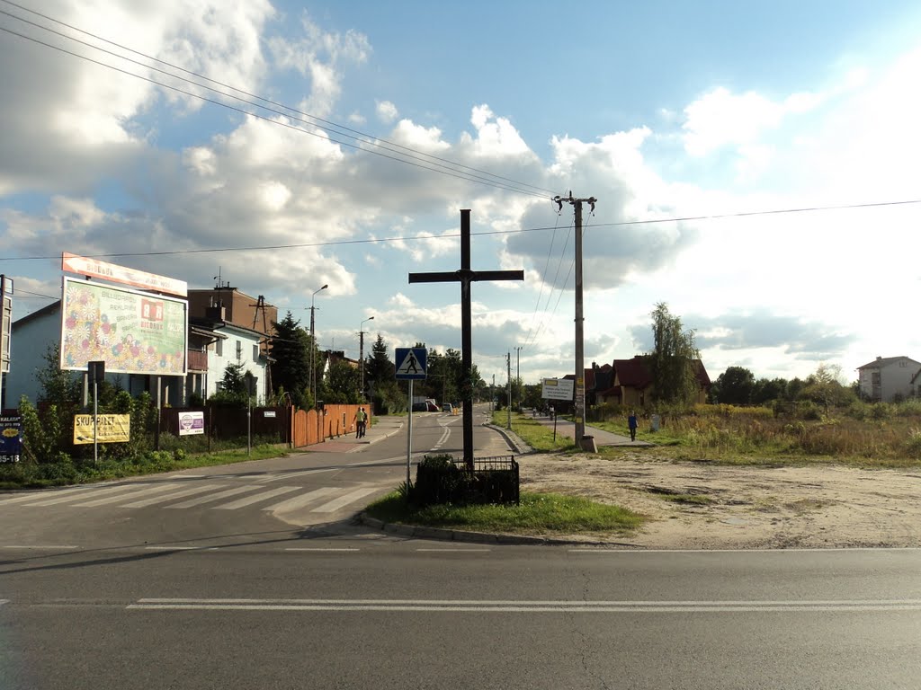 krzyż i ulica Głowackiego