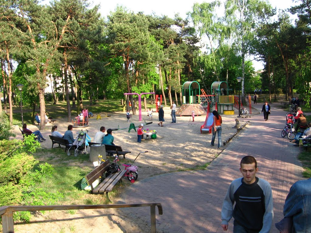 Legionowo / Poland - Plac zabaw dla dzieci w parku im.Jana Pawła II-Childrens Playground