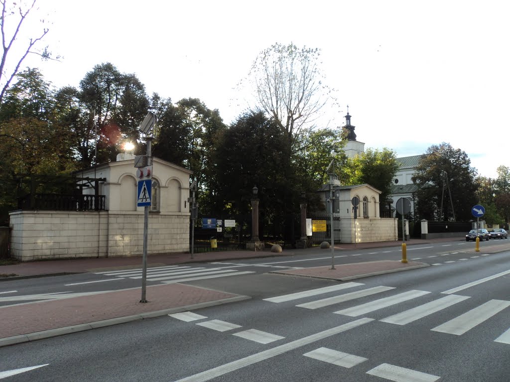 Jabłonna ul. Modlińska przed parkiem
