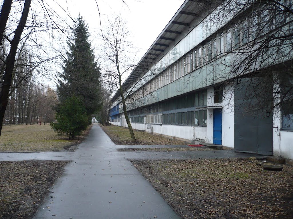 Заводская аллея