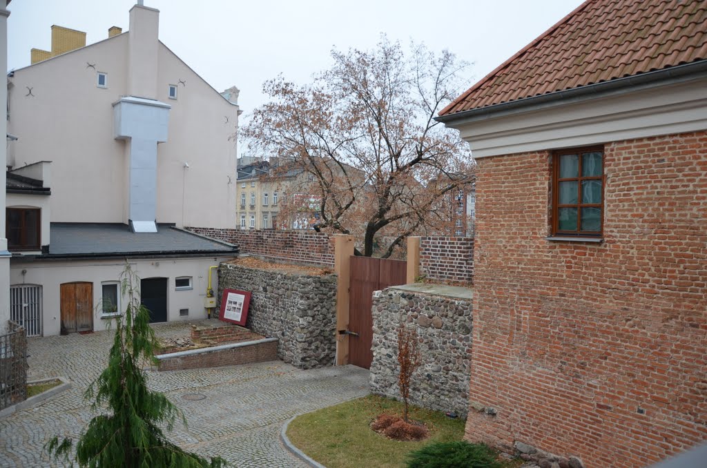 Mury radomskie od wewnątrz (XIV wiek)