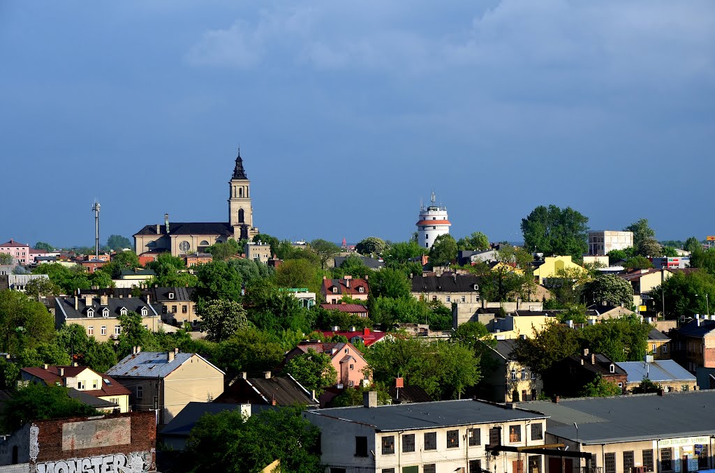 Kościół (1931) i wieża ciśnień (1927) w Radomiu