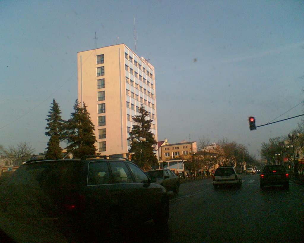 Drapacz chmur w centrum przy ul. J. Piłsudskiego