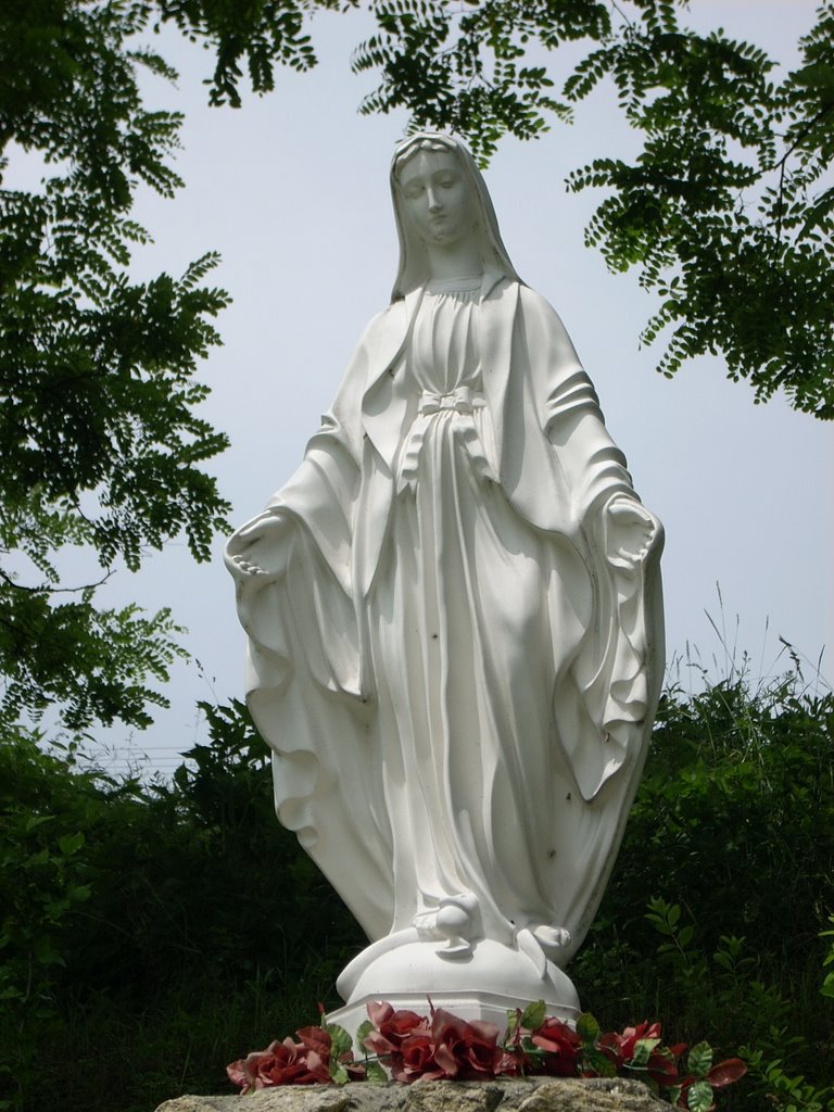Figura Matki Bożej