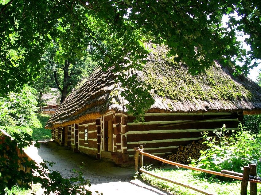 Sanok, skansen - chata bojkowska