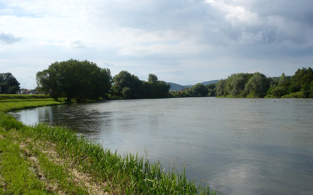 San River