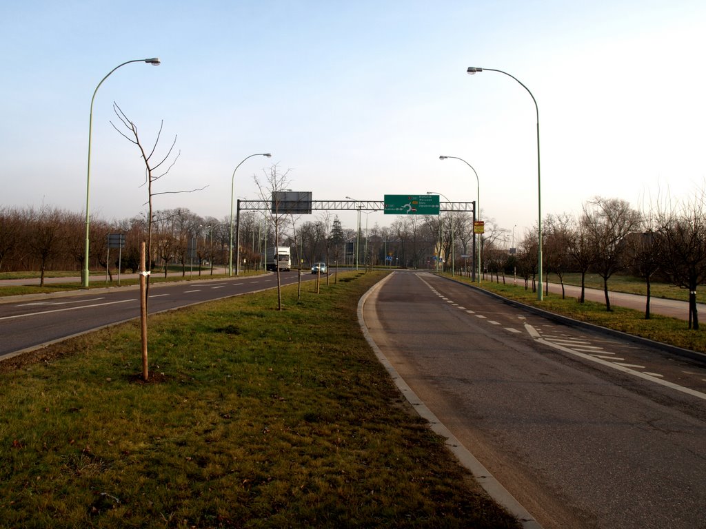 Widok na Rondo Solidarności, od strony Ronda Suwalskiej Brygady Kawalerii