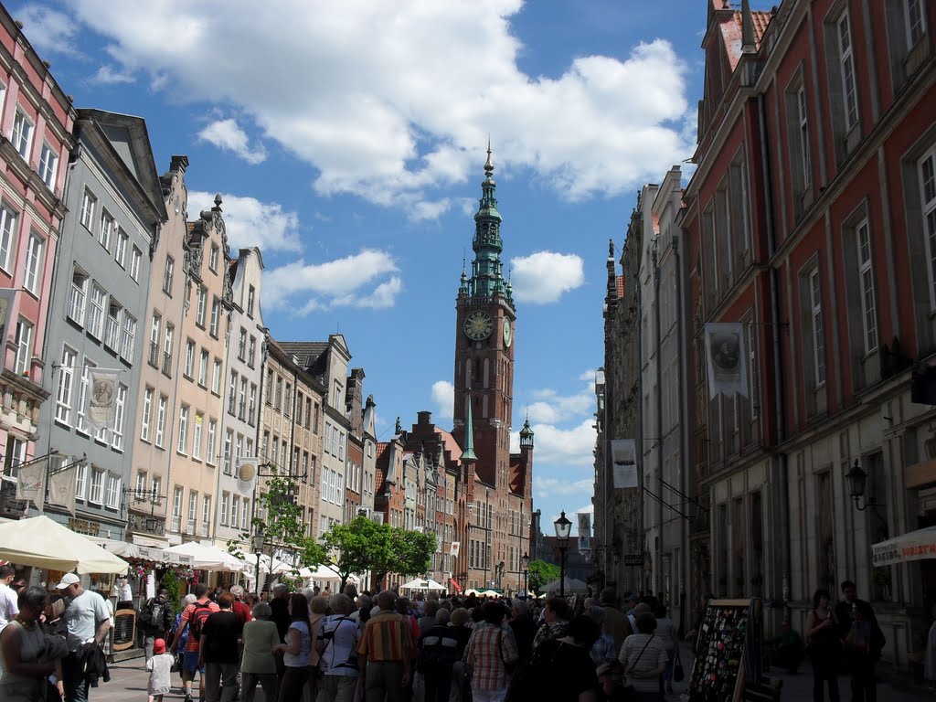 2010, Gdansk (Danzig) Die Frauengasse (ul. Mariacka);  2010, Gdansk (Danzig) The woman Gass (ul Mariacka);