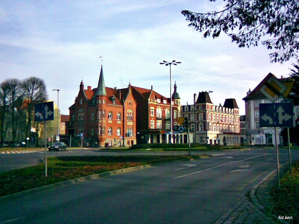 Część Ronda Solidarności w głębi Hotel Piast.(fot.tel.kom.)