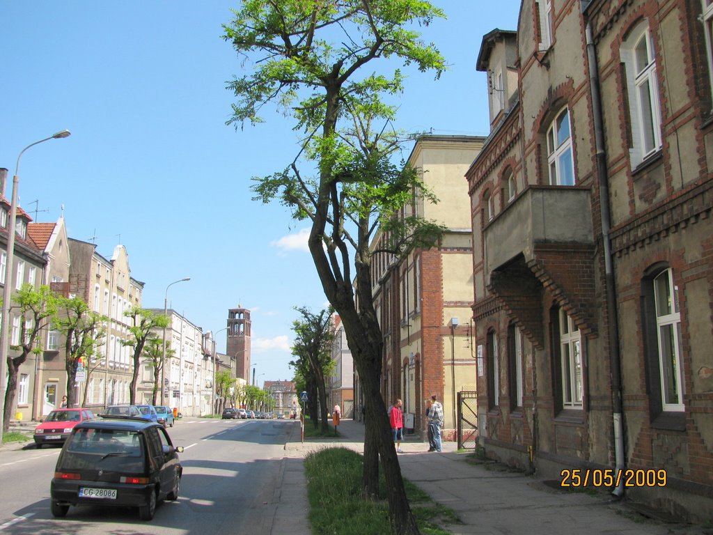 Tczew (near Gdańsk) ul. Sobieskiego po prawej byłe Gimnazjum Mechaniczne