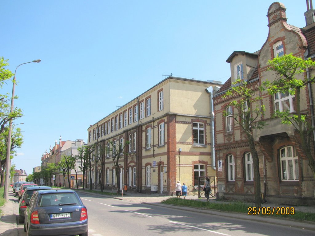 Tczew (near Gdańsk) byłe Państwowe Gimnazjum Mechaniczne, ul. Sobieskiego 10