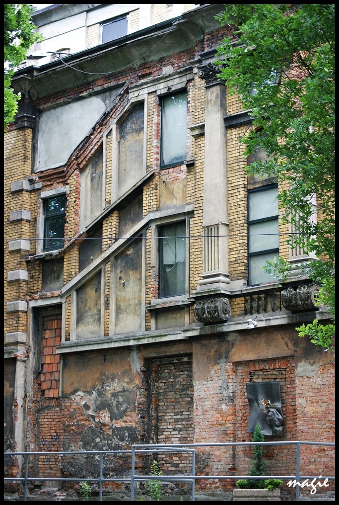 GLIWICE. Miejsce magiczne - Ruiny Teatru Victoria/The ruins of the Victoria Theatre/ (look at the first comment)