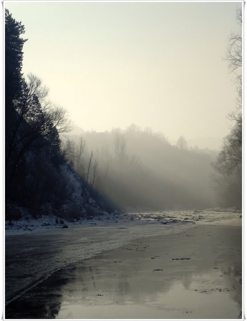 zimowy poranek nad Sołą/winter morning over the river Sola