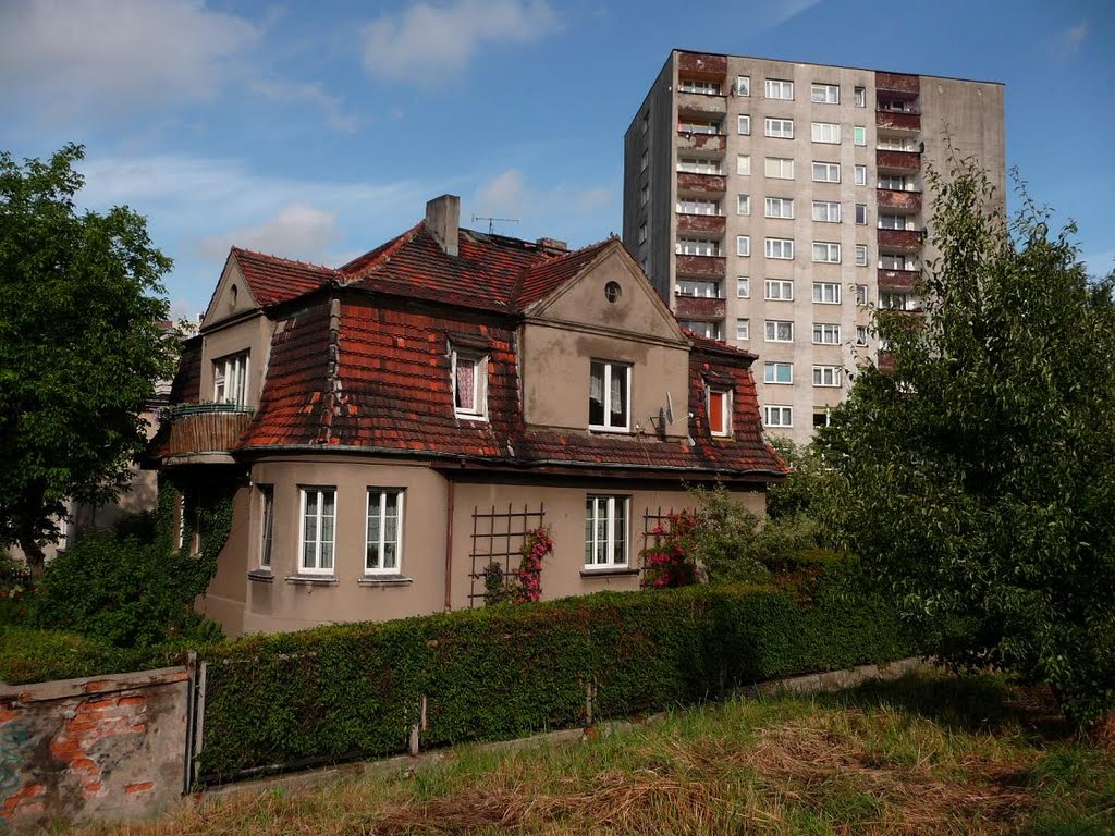 Widok z Kwiatowej (view from Kwiatowa st.)