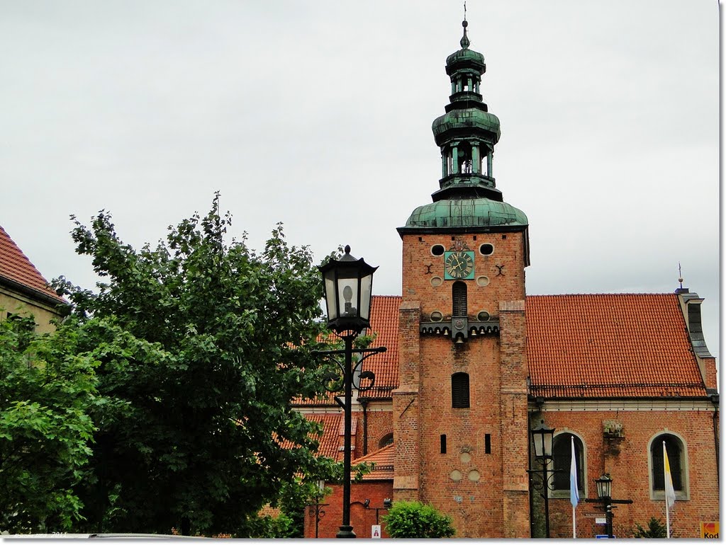Gniezno.Gotycki kościół farny Św. Trójcy, [ks]